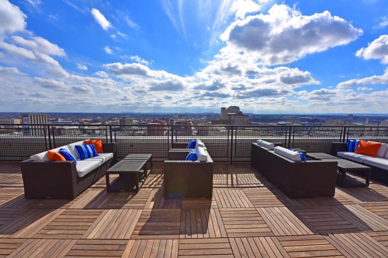 Abode Downtown Louisville - 4Th St Live ภายนอก รูปภาพ